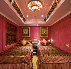 Royal Rajasthan on Wheels,