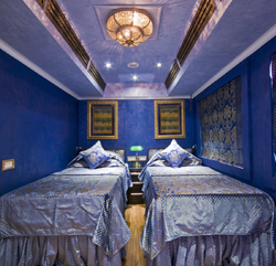 Royal Rajasthan on Wheels,