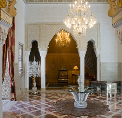 Royal Mansour, Within the medina and the city walls