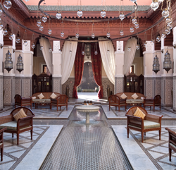 Royal Mansour, Within the medina and the city walls