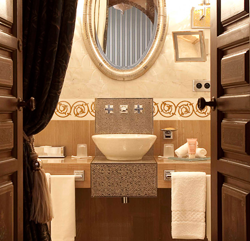 Royal Mansour, Within the medina and the city walls